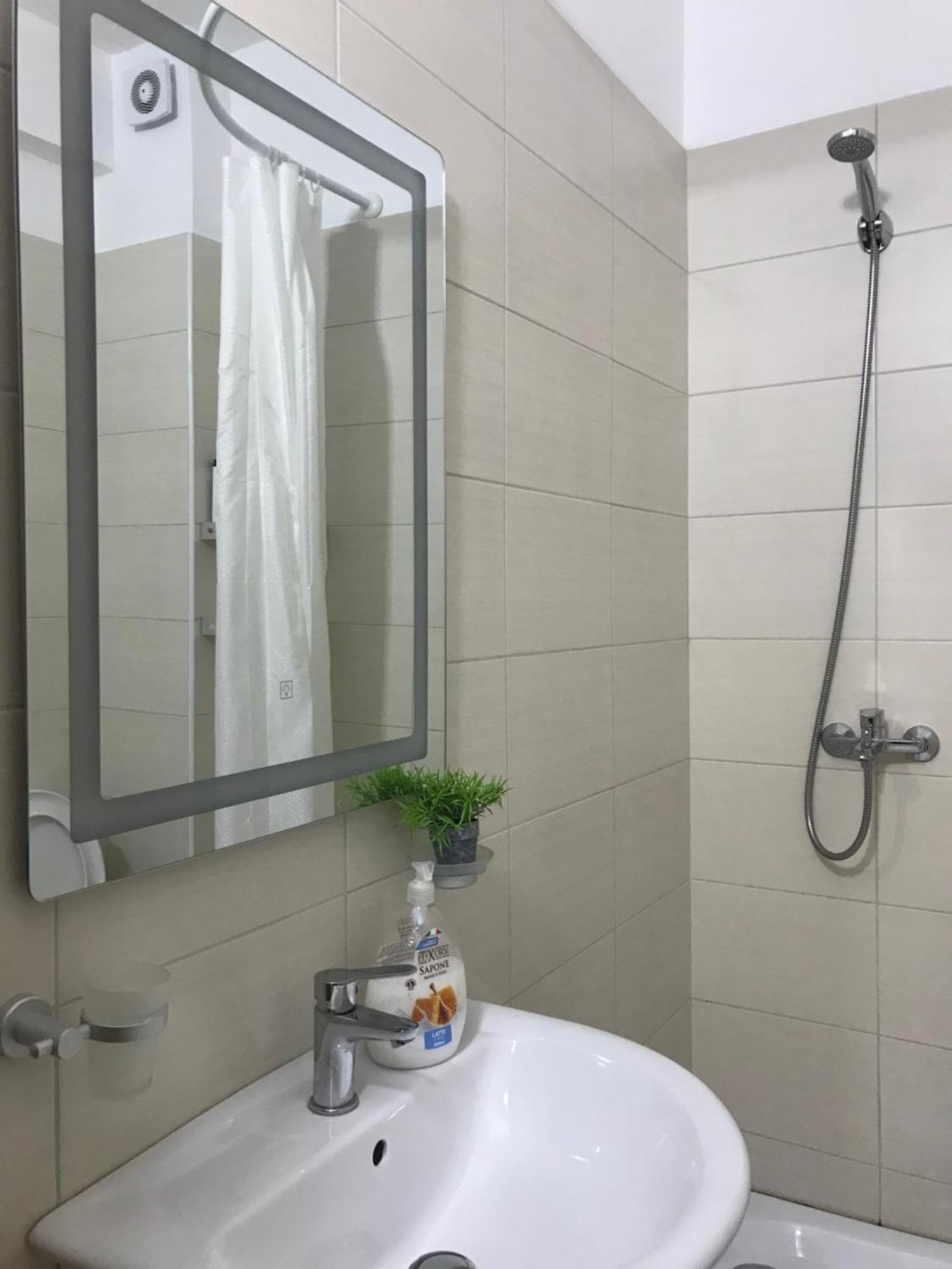 Corazon Guest House Вльора Екстер'єр фото