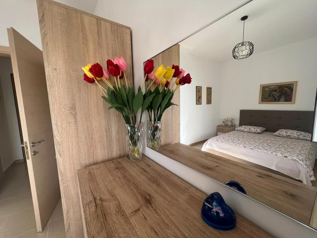 Corazon Guest House Вльора Екстер'єр фото
