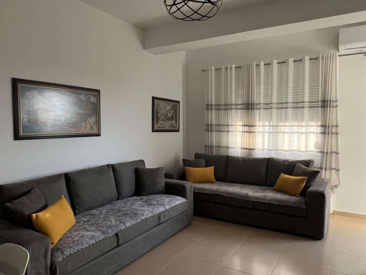 Corazon Guest House Вльора Екстер'єр фото